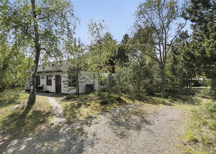 1531-aakirkeby-poserekrogen-17 *