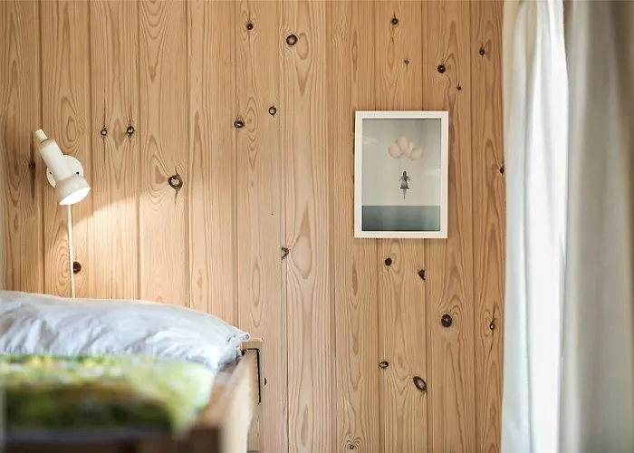 1531-aakirkeby-poserekrogen-17 بيت للعطل *